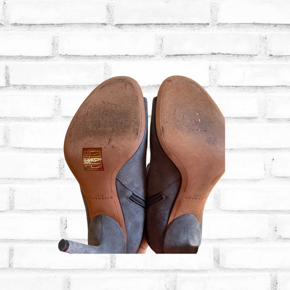 Givenchy Suede Shark-Lock Open Toe Bootie - Picture 6 of 6